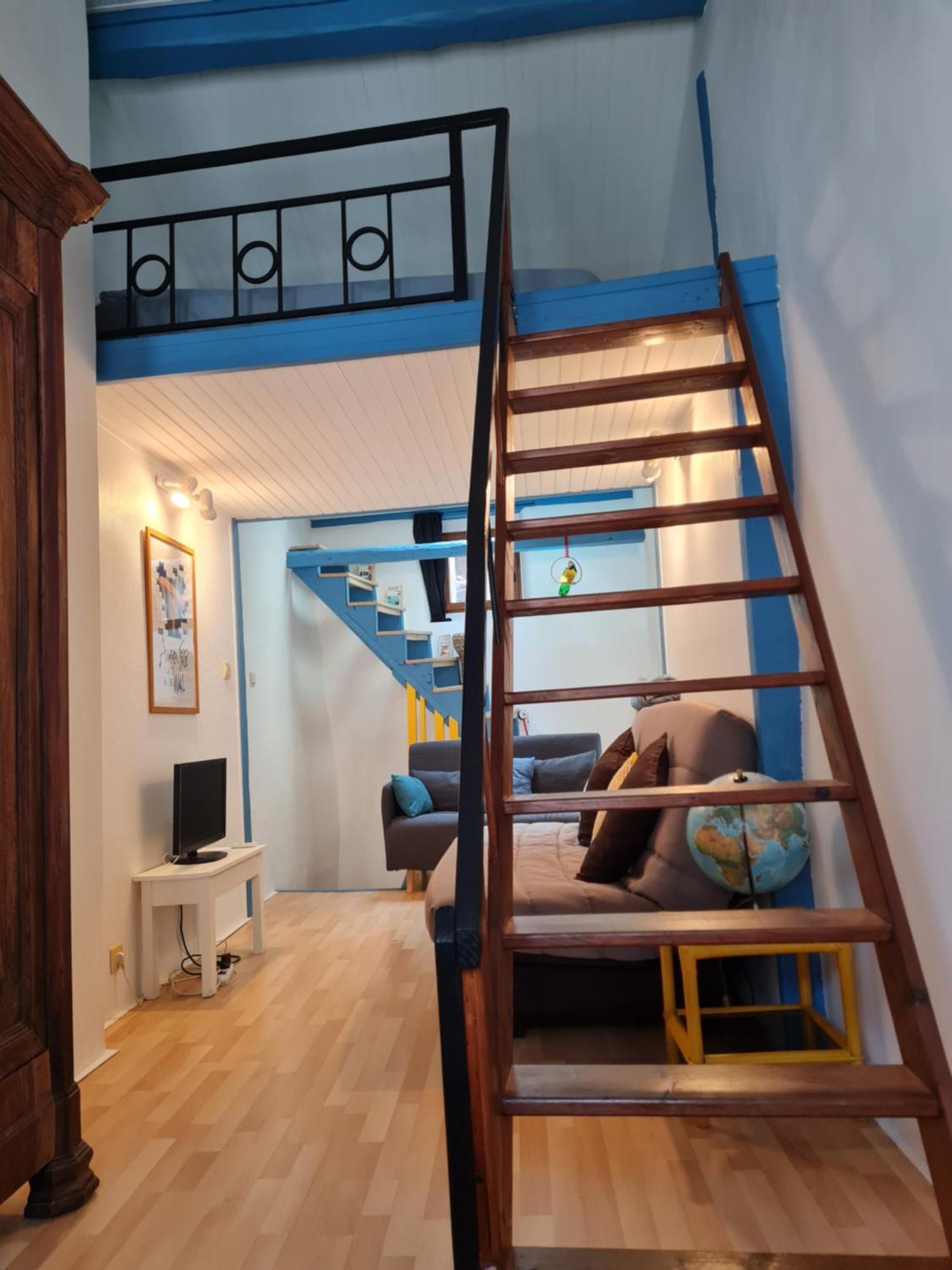 La Maison-Frite, Pour Un Sejour Insolite A Foix ! Ngoại thất bức ảnh